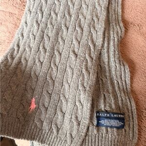 Ralph Lauren Gray Cable Knit Men's Scarf 🧣 with Pink Logo